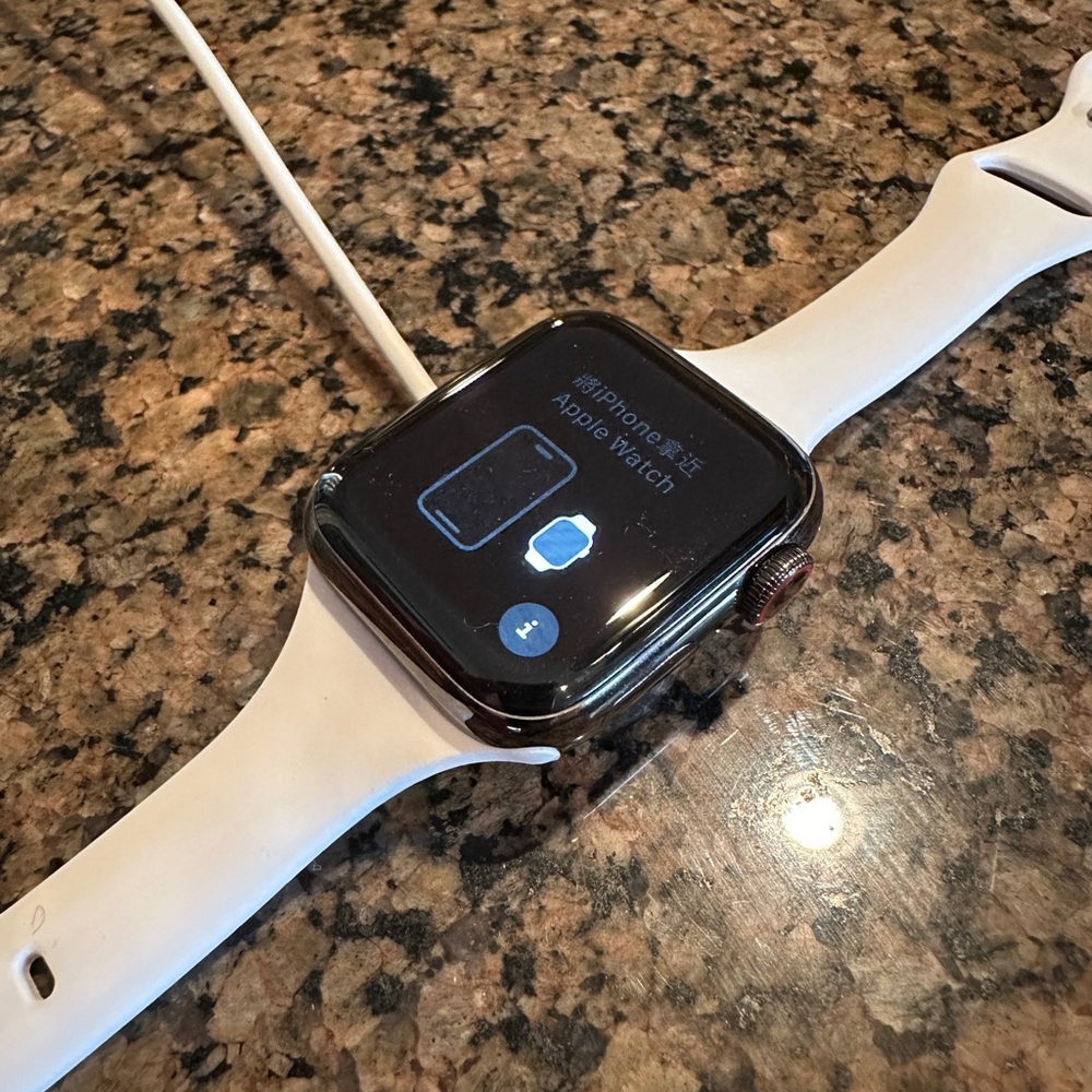 Apple Watch Series 6 GPS + Cellular